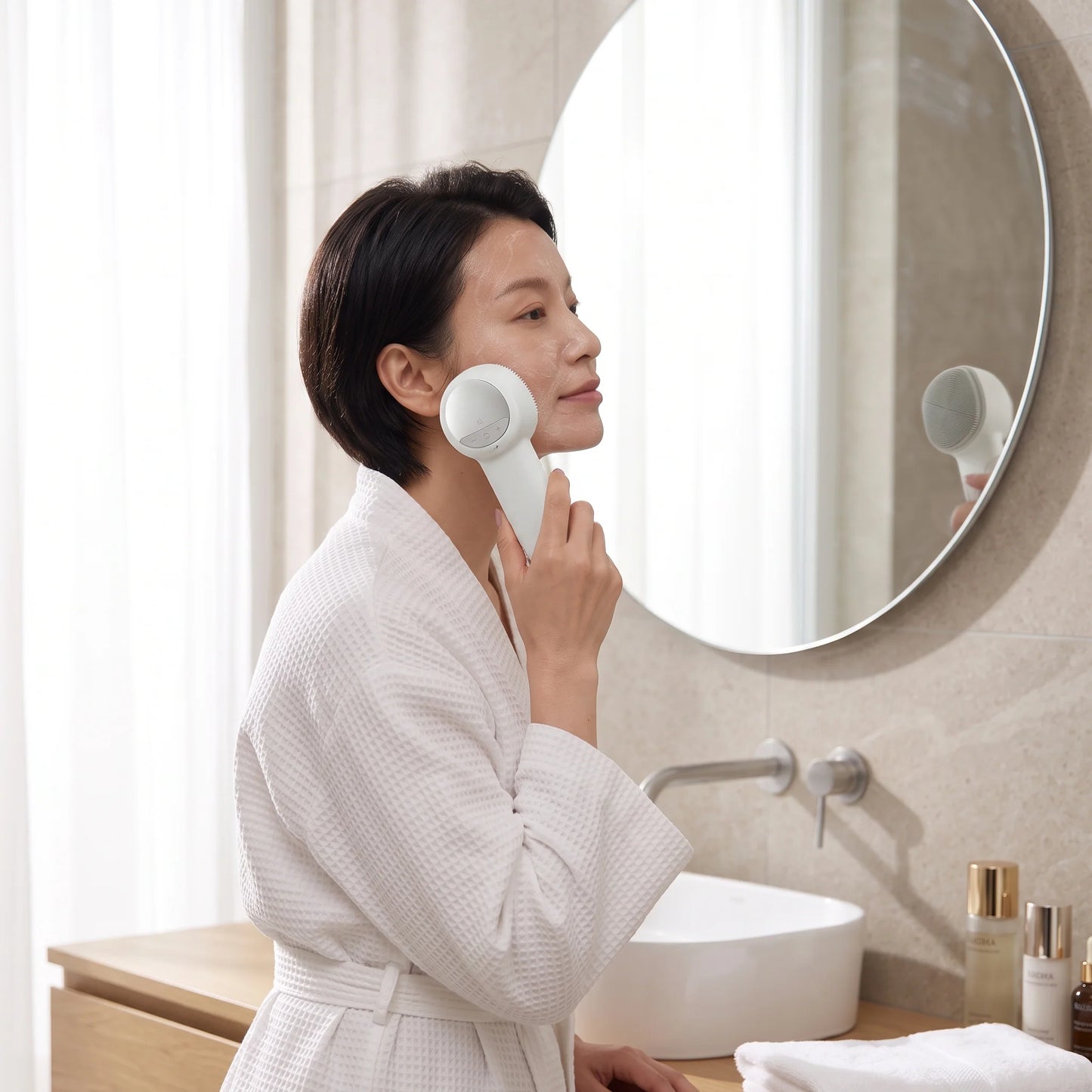 Facial Cleansing Brush 6-in-1 Warm & Cool Sonic