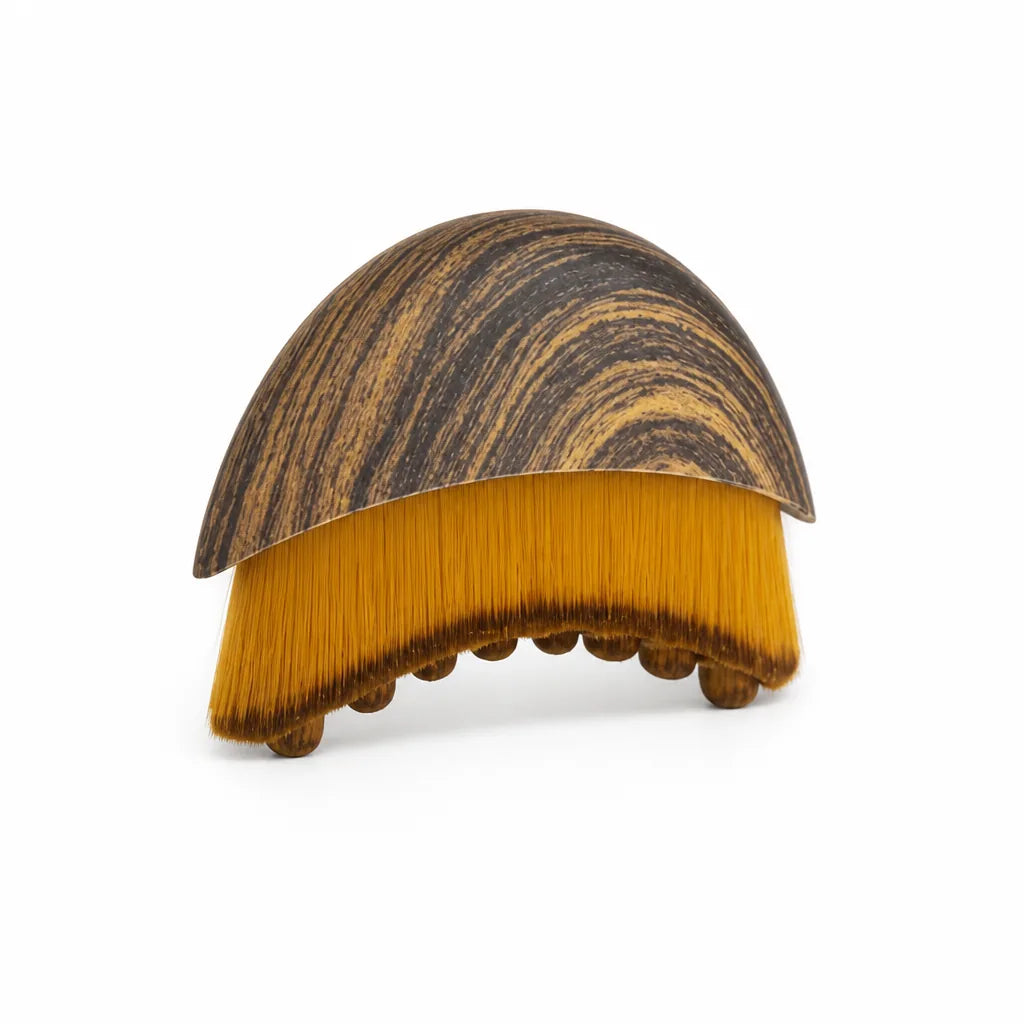 Facial Contour Brush Curved Head & Feather-Soft Bristles