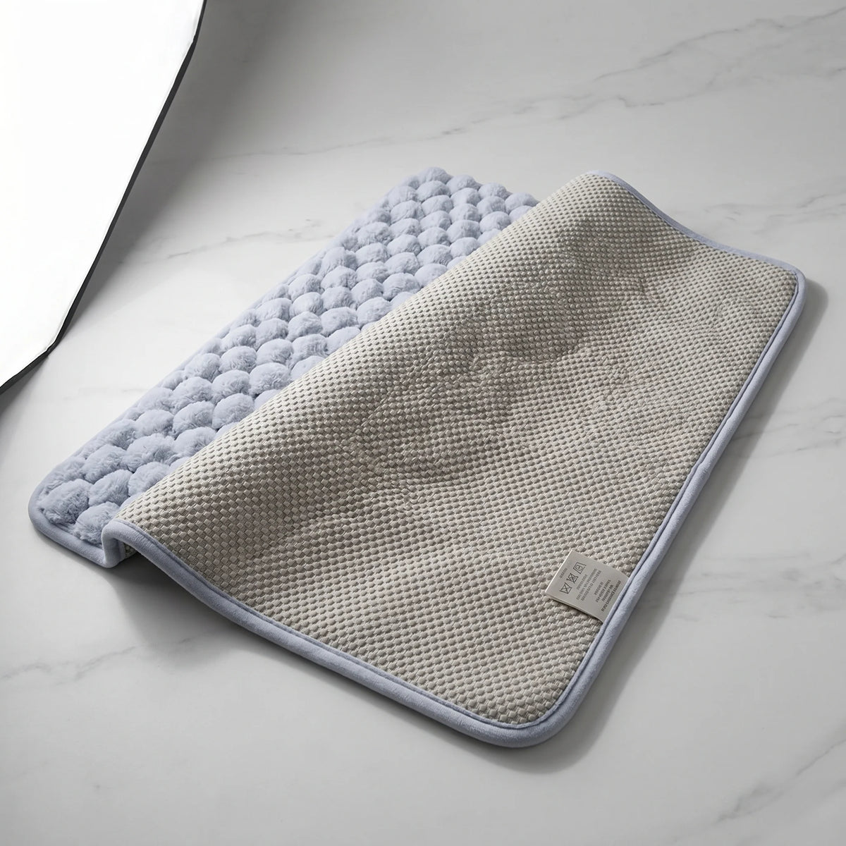 Bath Mat Ultra-Soft Memory Foam Non-Slip & Quick-Dry