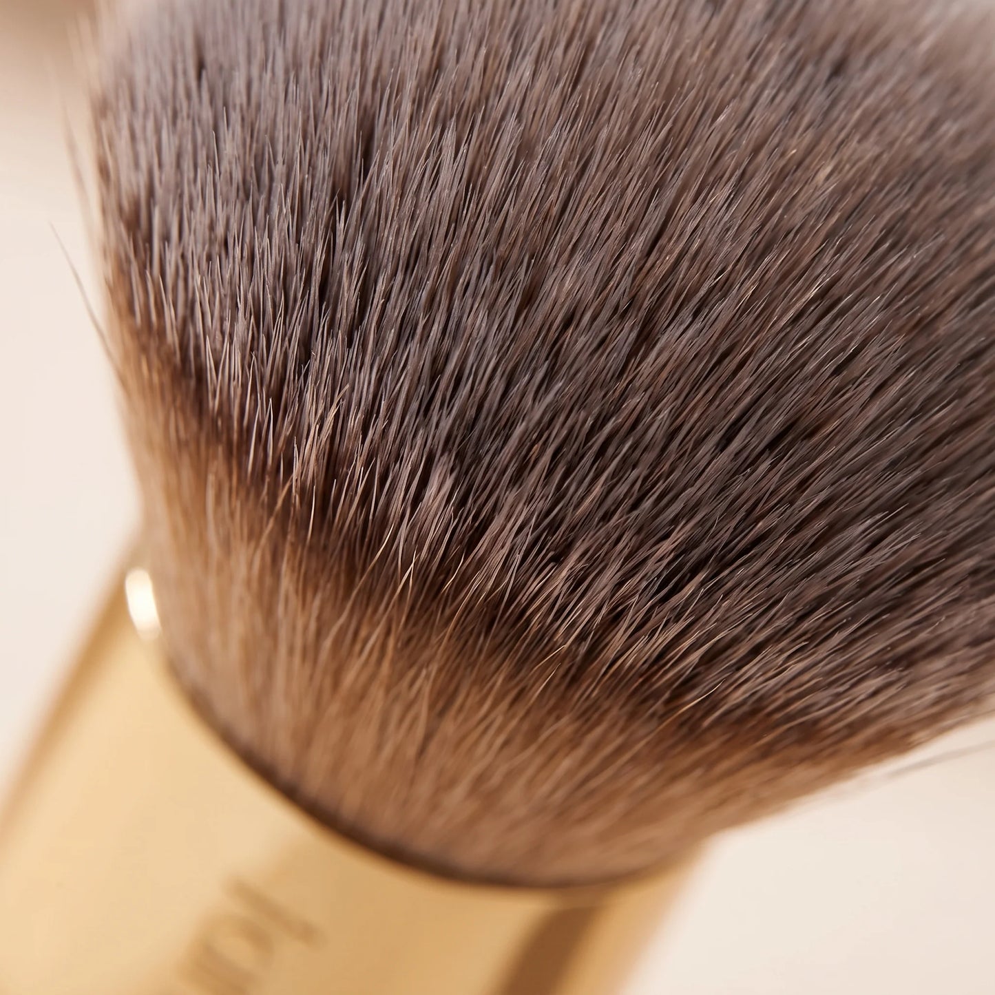 Buffing Brush Dense Tapered Synthetic Streak-Free