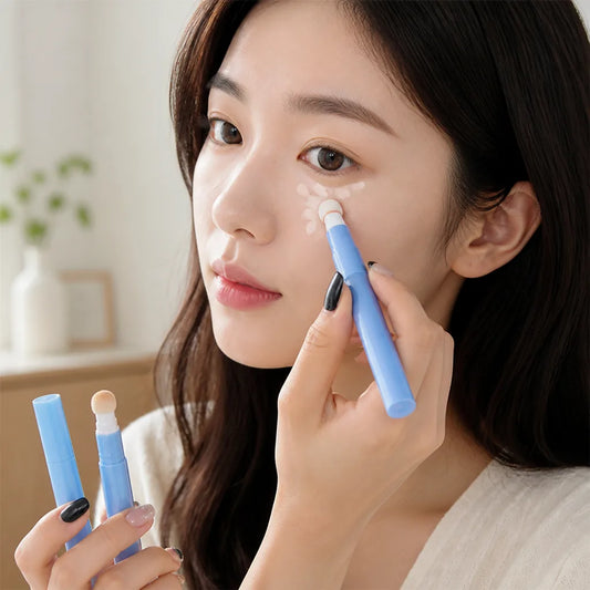 Concealer Pen Cream-Mousse Built-In Sponge Matte Finish