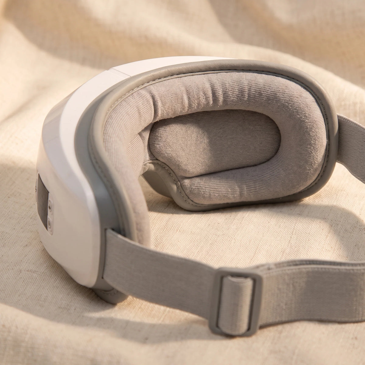 Eye Massager Heated Air Compression & Vibration