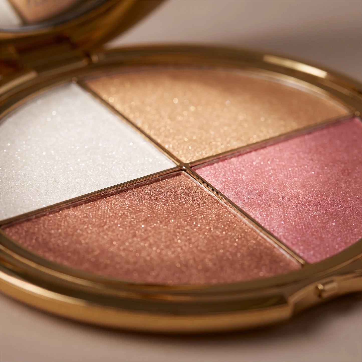 Highlighting Palette Satin-to-Shimmer Eyes & Cheeks