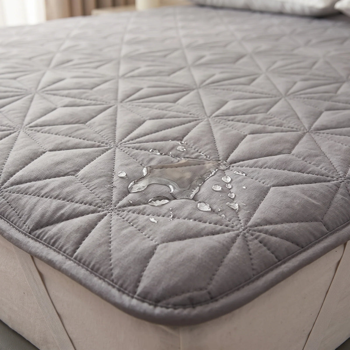 Mattress Protector Quilted Waterproof Elastic Corner Straps