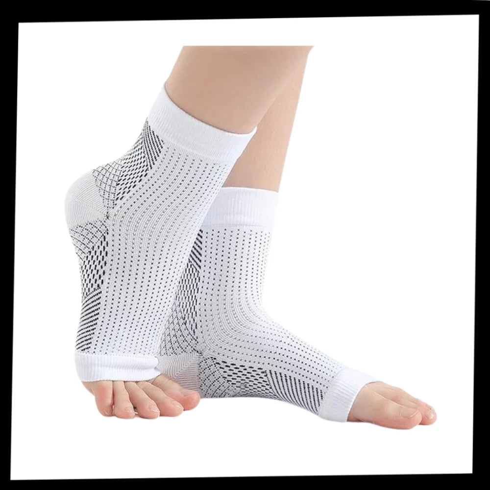 Open Toe Support Socks Targeted Compression & Non-Slip Fit