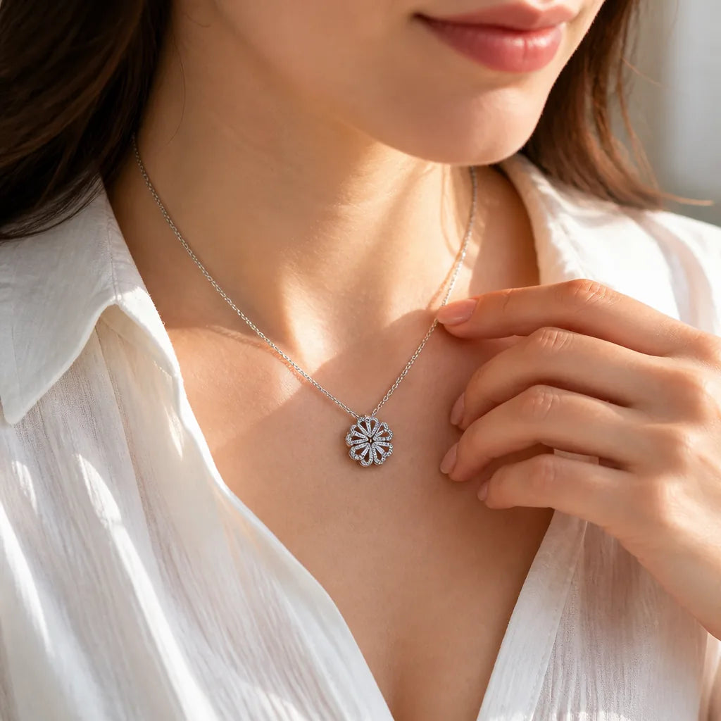 Pendant Necklace Transforming Hypoallergenic 45cm Chain
