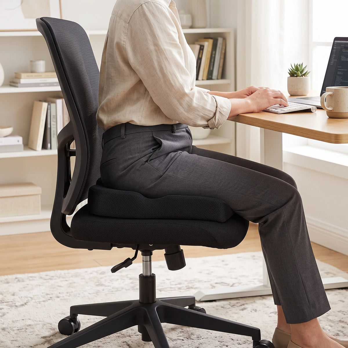 Seat Cushion Contoured Memory Foam Breathable Mesh Cover