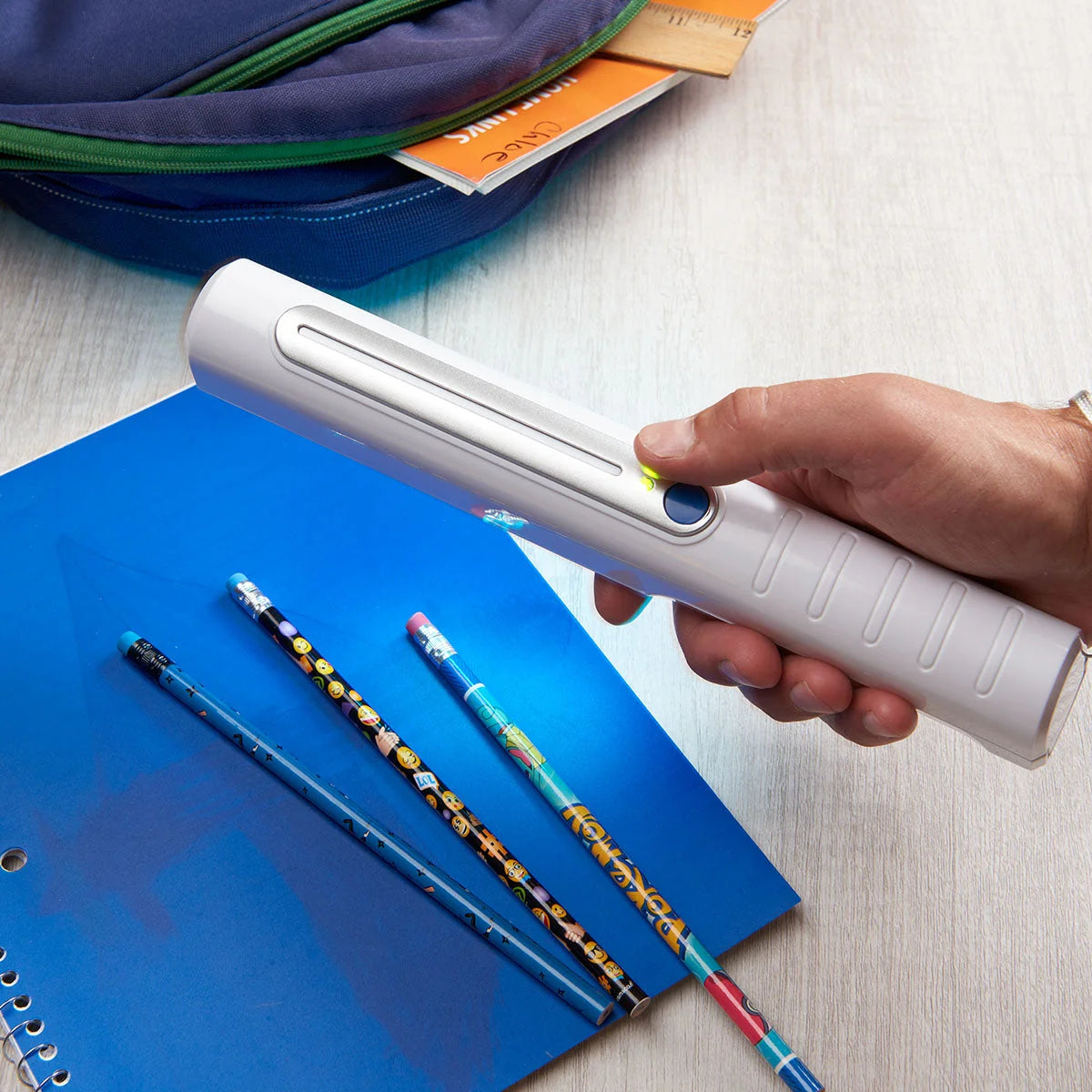 UV Light Wand Slim Battery Operated Auto Shutoff