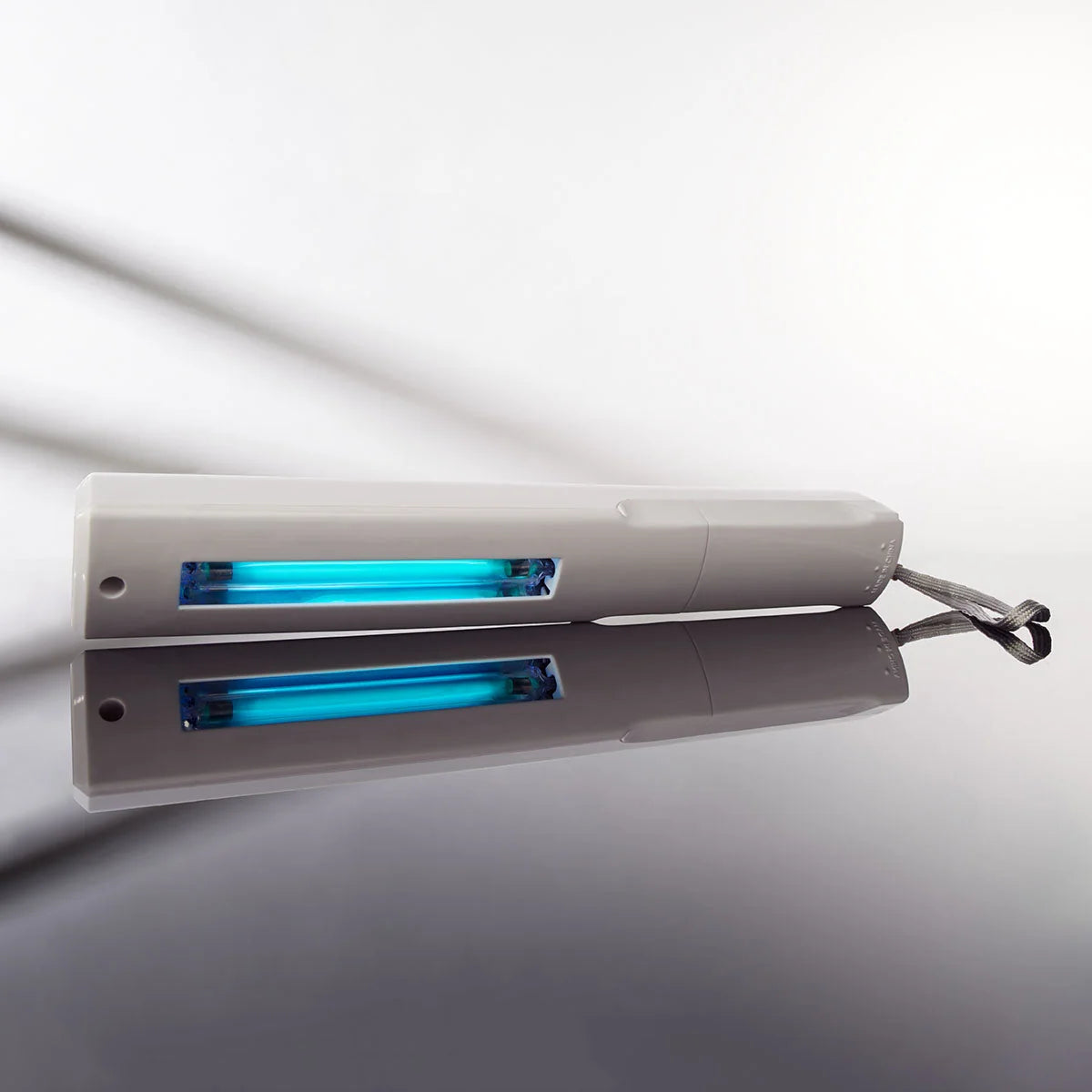 UV Light Wand Slim Battery Operated Auto Shutoff
